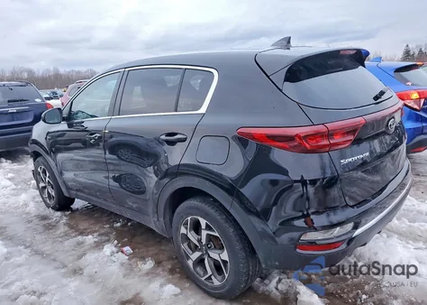 2021 Kia Sportage Lx z USA, uszkodzony, nr VIN KNDPMCAC6M7906017
